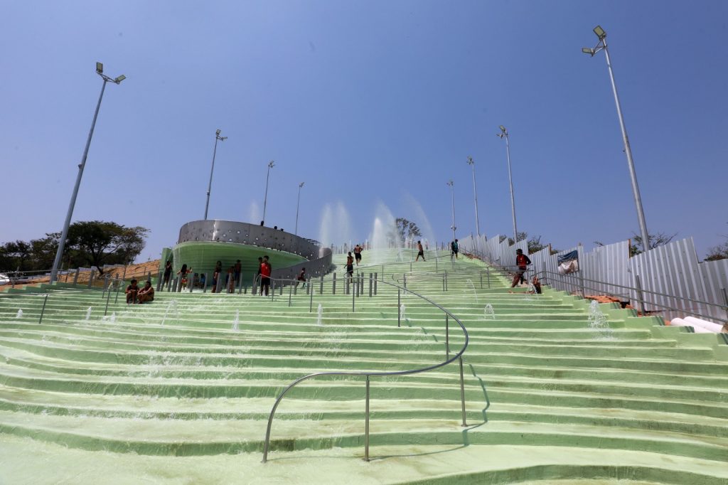 Escada das águas do Parque Oeste