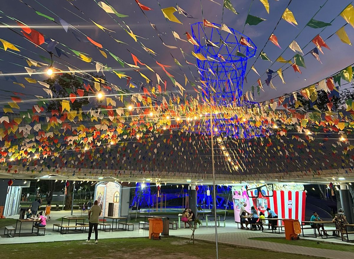 Parque Realengo arrumado para a festa junina