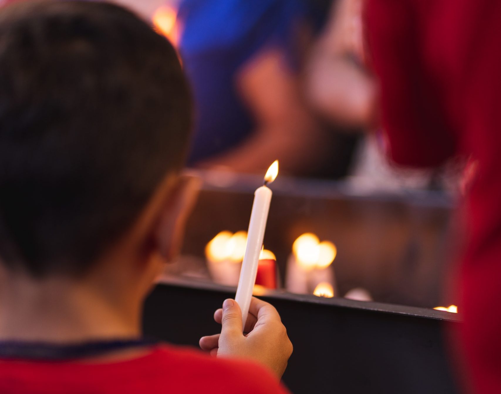 menino reza para são jorge